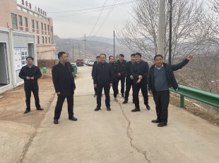 ���Ķ���˹ר���ṫ˾�³���ʯɽ�غ��ּ���μҴ��߷õ���פ�幤�����